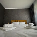 Antralux Apartamento *