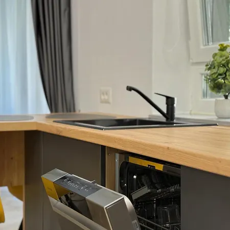 Apartamento Antralux Braşov